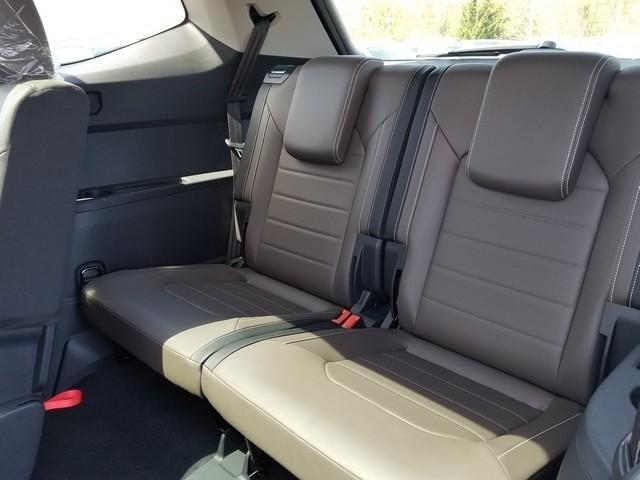 new 2025 Volkswagen Atlas car, priced at $49,431