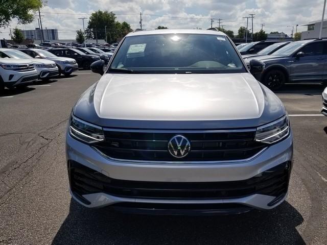 new 2024 Volkswagen Tiguan car, priced at $37,147