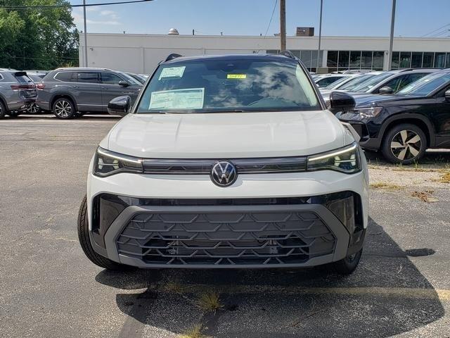 new 2025 Volkswagen Taos car, priced at $33,358