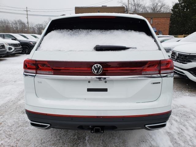 new 2025 Volkswagen Atlas car, priced at $46,182