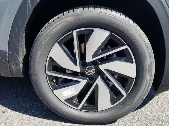 new 2025 Volkswagen Atlas car, priced at $44,783