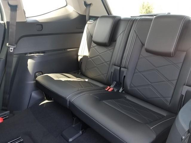new 2025 Volkswagen Atlas car, priced at $44,783