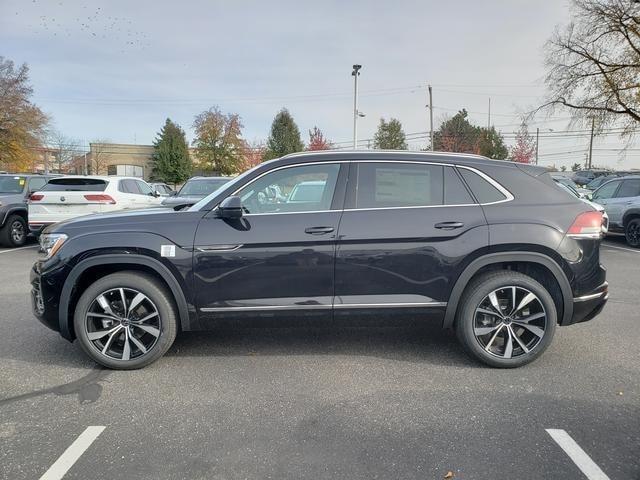 new 2024 Volkswagen Atlas Cross Sport car, priced at $52,686