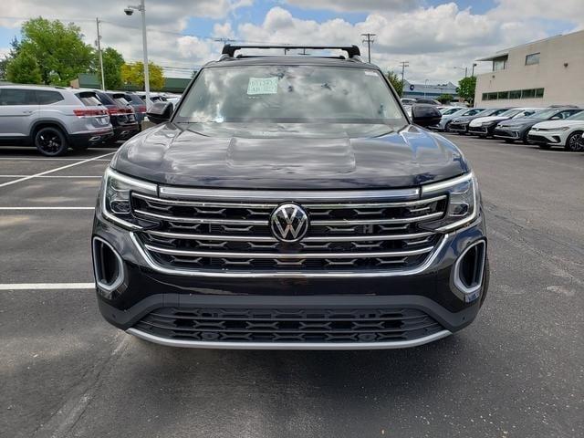 new 2025 Volkswagen Atlas car, priced at $49,936