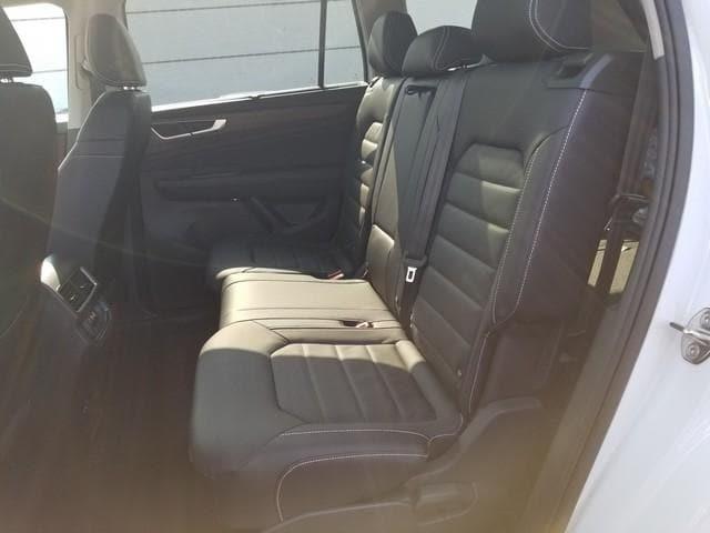 new 2025 Volkswagen Atlas car, priced at $49,738