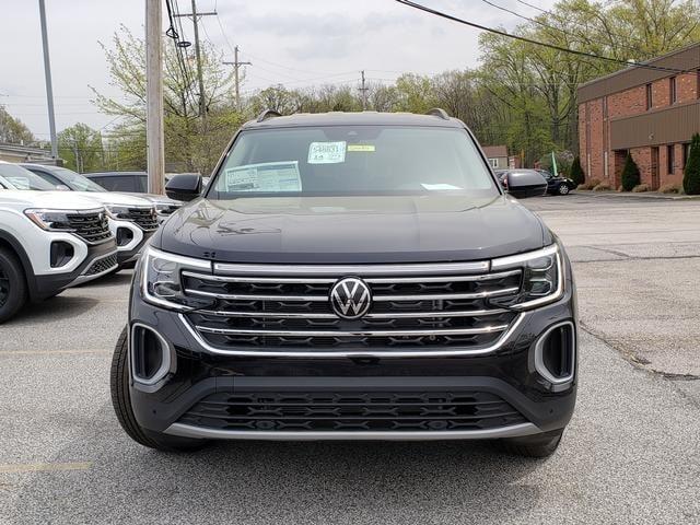new 2025 Volkswagen Atlas car, priced at $44,783
