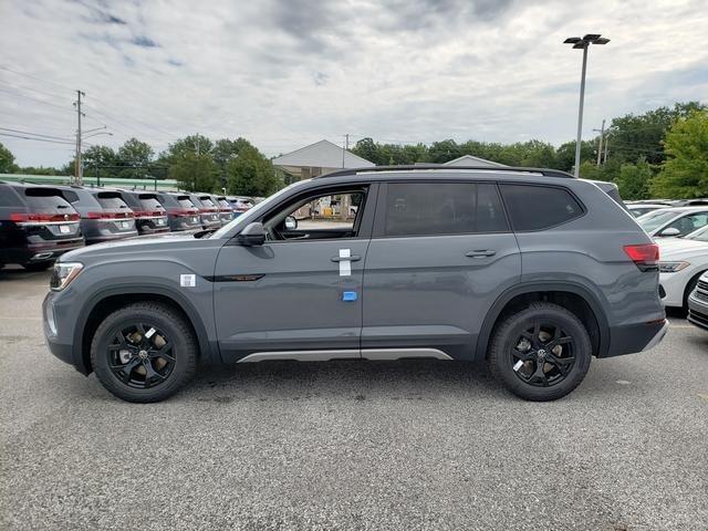 new 2024 Volkswagen Atlas car, priced at $52,129