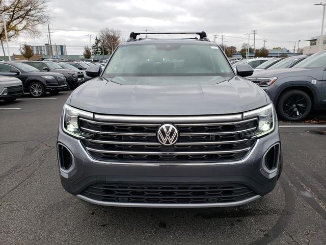 new 2024 Volkswagen Atlas car, priced at $46,112