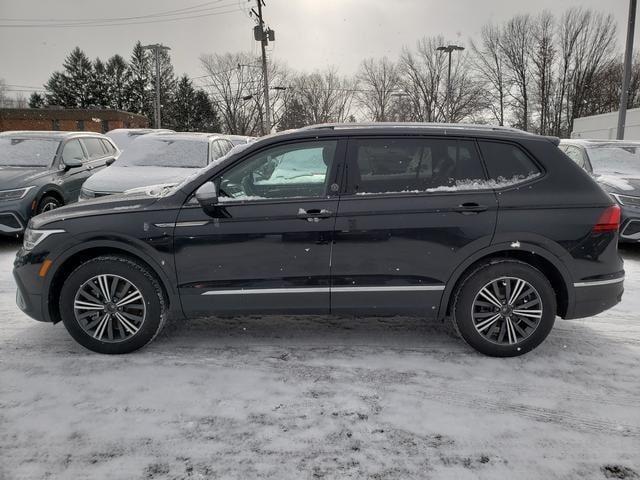 new 2024 Volkswagen Tiguan car, priced at $34,708