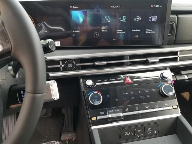 new 2025 Hyundai Santa Fe car, priced at $39,597