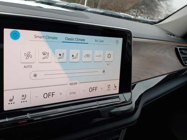 new 2026 Volkswagen Atlas car, priced at $40,473