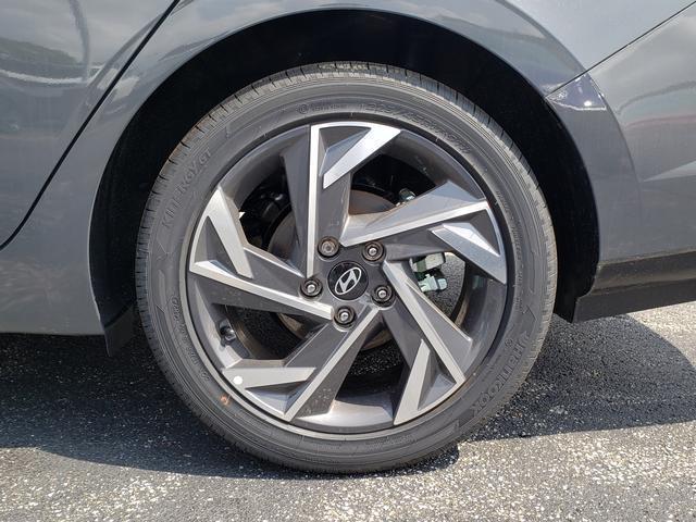 new 2025 Hyundai Elantra car, priced at $26,766