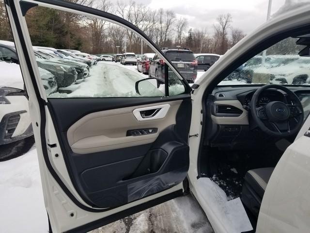 new 2025 Subaru Forester car, priced at $37,517