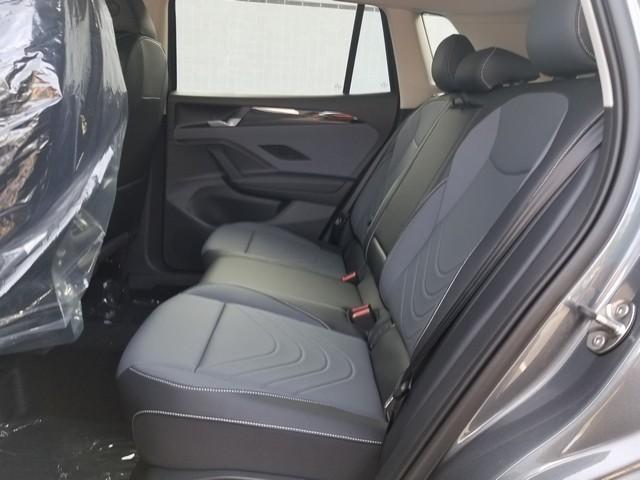 new 2025 Volkswagen Tiguan car, priced at $34,572