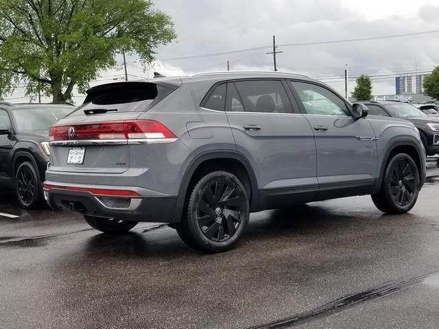 new 2025 Volkswagen Atlas Cross Sport car, priced at $48,036