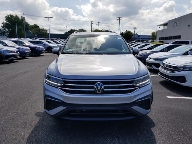 new 2024 Volkswagen Tiguan car, priced at $33,608