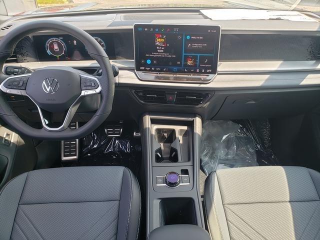 new 2025 Volkswagen Tiguan car, priced at $37,850