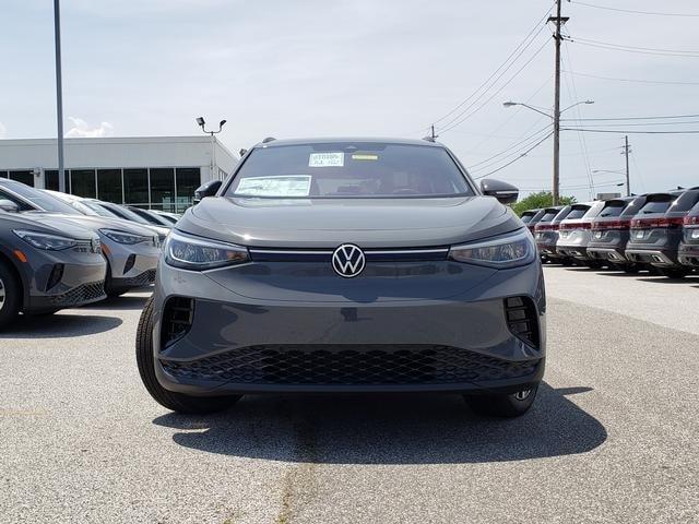 new 2025 Volkswagen ID.4 car, priced at $49,579