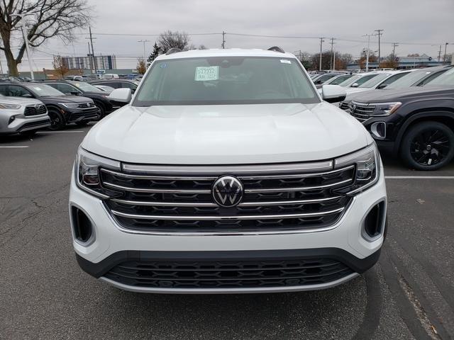 new 2025 Volkswagen Atlas car, priced at $41,038