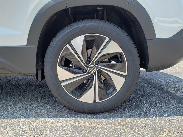 new 2025 Volkswagen Taos car, priced at $30,696