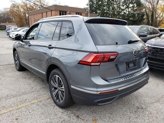 new 2024 Volkswagen Tiguan car, priced at $34,708