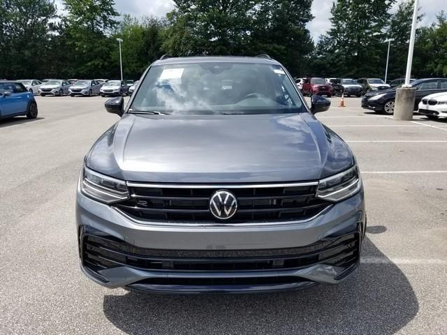 new 2024 Volkswagen Tiguan car, priced at $37,264