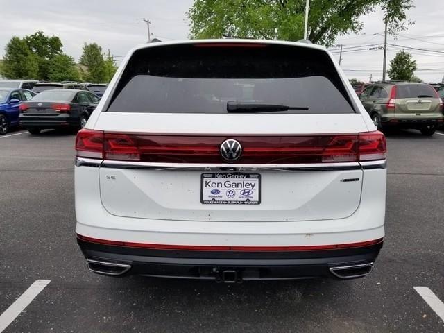 new 2024 Volkswagen Atlas car, priced at $44,553