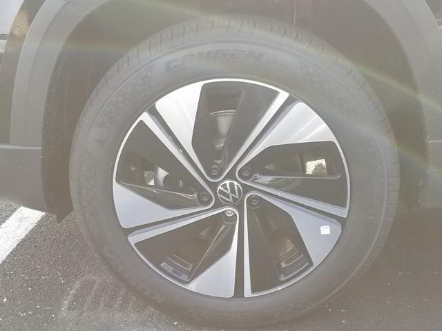 new 2025 Volkswagen Taos car, priced at $31,728