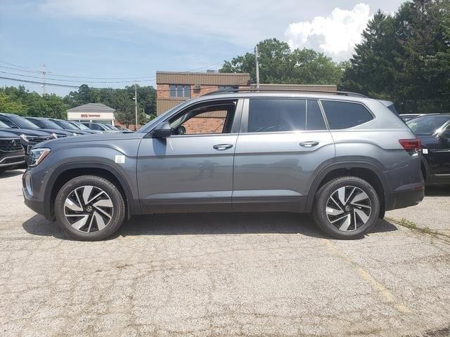 new 2024 Volkswagen Atlas car, priced at $45,838