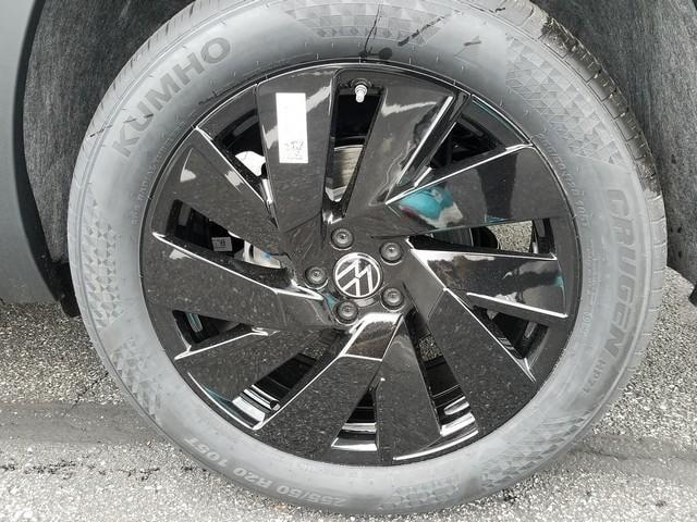 new 2025 Volkswagen Atlas car, priced at $45,295