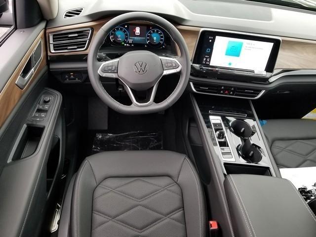 new 2025 Volkswagen Atlas car, priced at $45,295