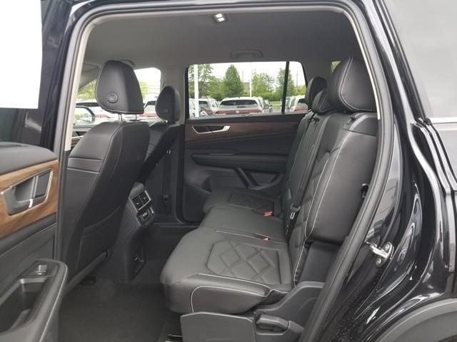 new 2025 Volkswagen Atlas car, priced at $45,295