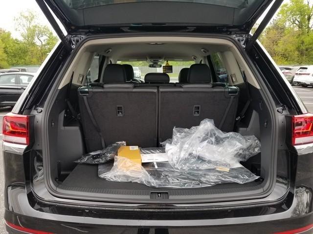 new 2025 Volkswagen Atlas car, priced at $45,295