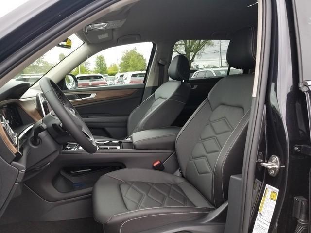 new 2025 Volkswagen Atlas car, priced at $45,295