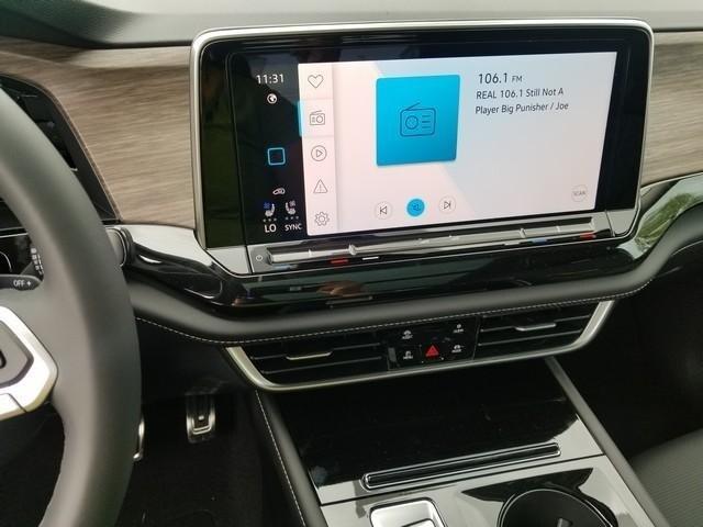 new 2025 Volkswagen Atlas car, priced at $55,175