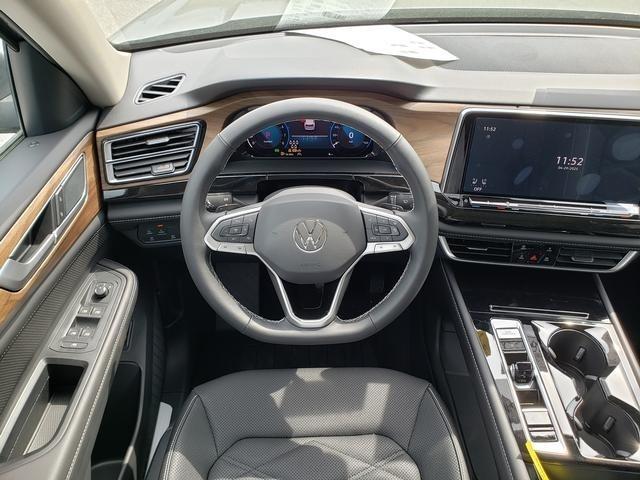 new 2025 Volkswagen Atlas car, priced at $46,327