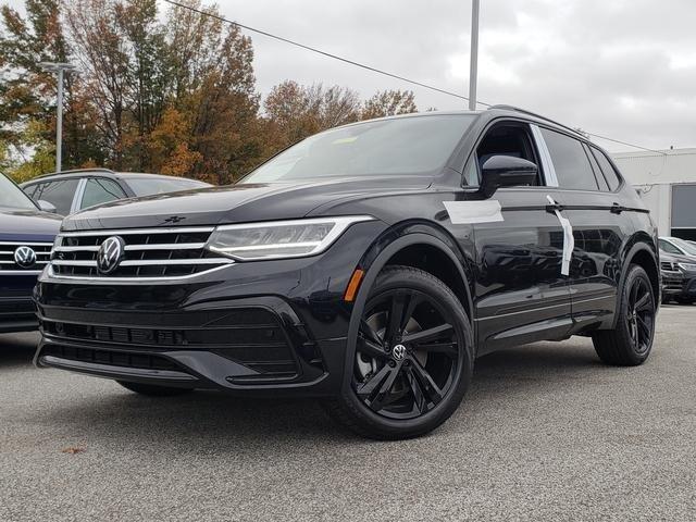 new 2024 Volkswagen Tiguan car, priced at $37,632