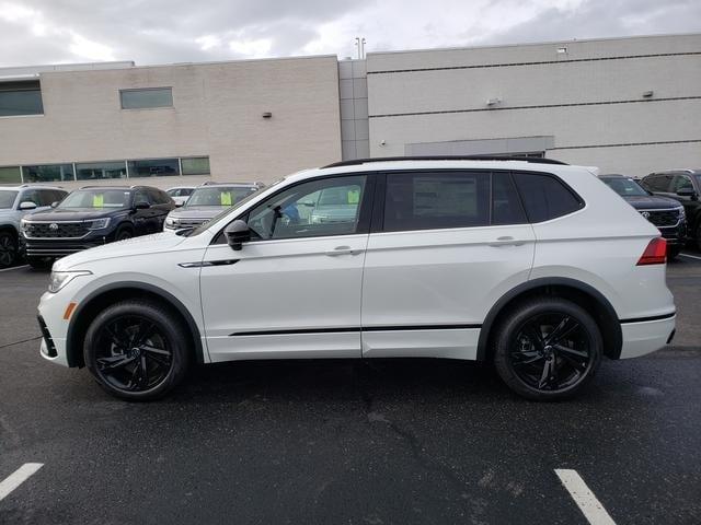 new 2024 Volkswagen Tiguan car, priced at $37,663