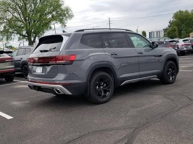 new 2025 Volkswagen Atlas car, priced at $48,380