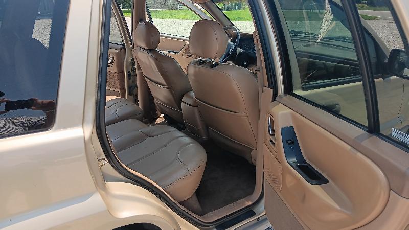 used 2000 Jeep Grand Cherokee car, priced at $3,850