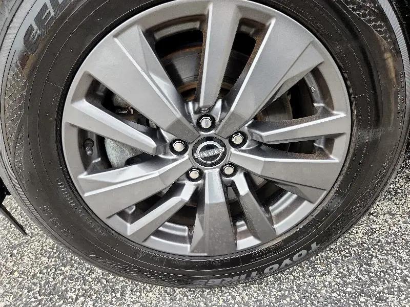 used 2022 Nissan Pathfinder car, priced at $24,900