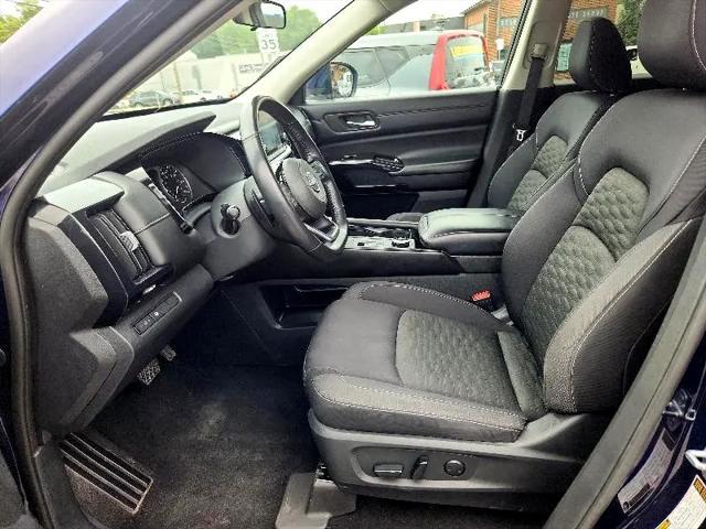 used 2022 Nissan Pathfinder car, priced at $24,900