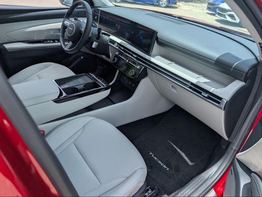 new 2025 Hyundai Tucson car, priced at $41,998