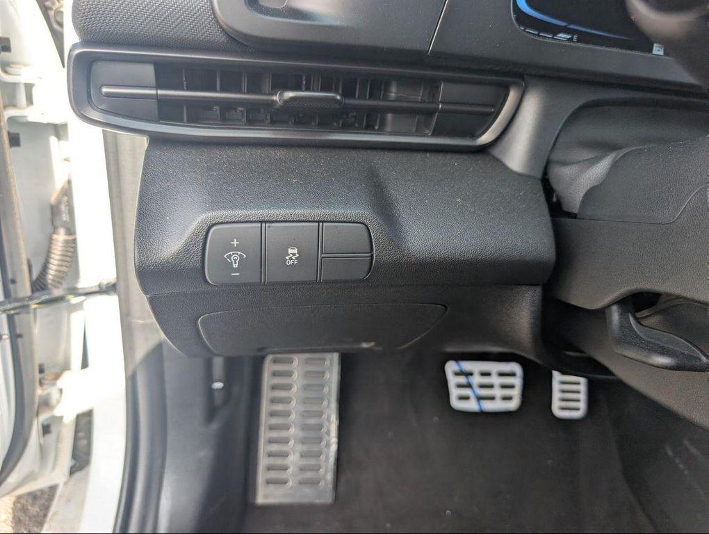 new 2025 Hyundai Elantra car, priced at $24,105