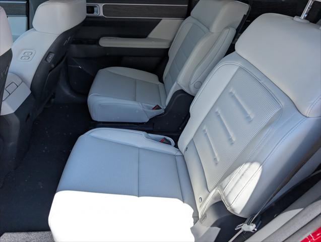 new 2025 Hyundai SANTA FE HEV car, priced at $52,595