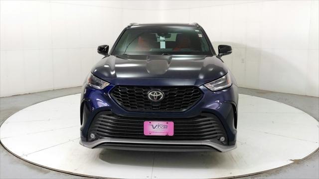 used 2023 Toyota Highlander car, priced at $38,995