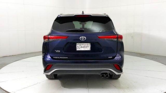 used 2023 Toyota Highlander car, priced at $37,293