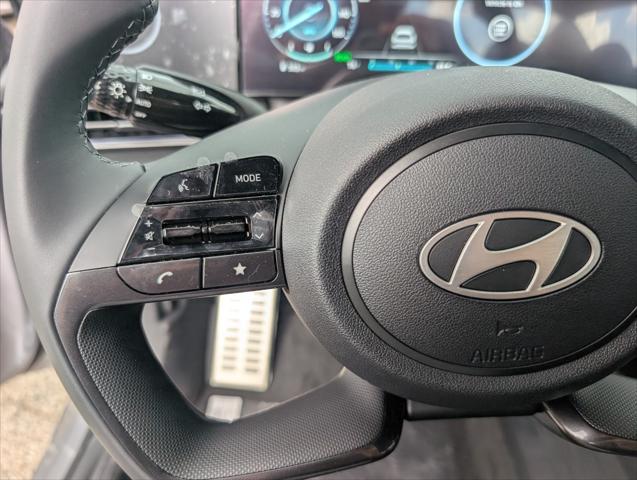 new 2025 Hyundai Elantra car, priced at $28,670