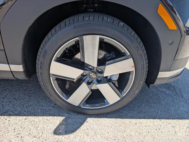 new 2025 Hyundai Santa Fe car, priced at $47,444
