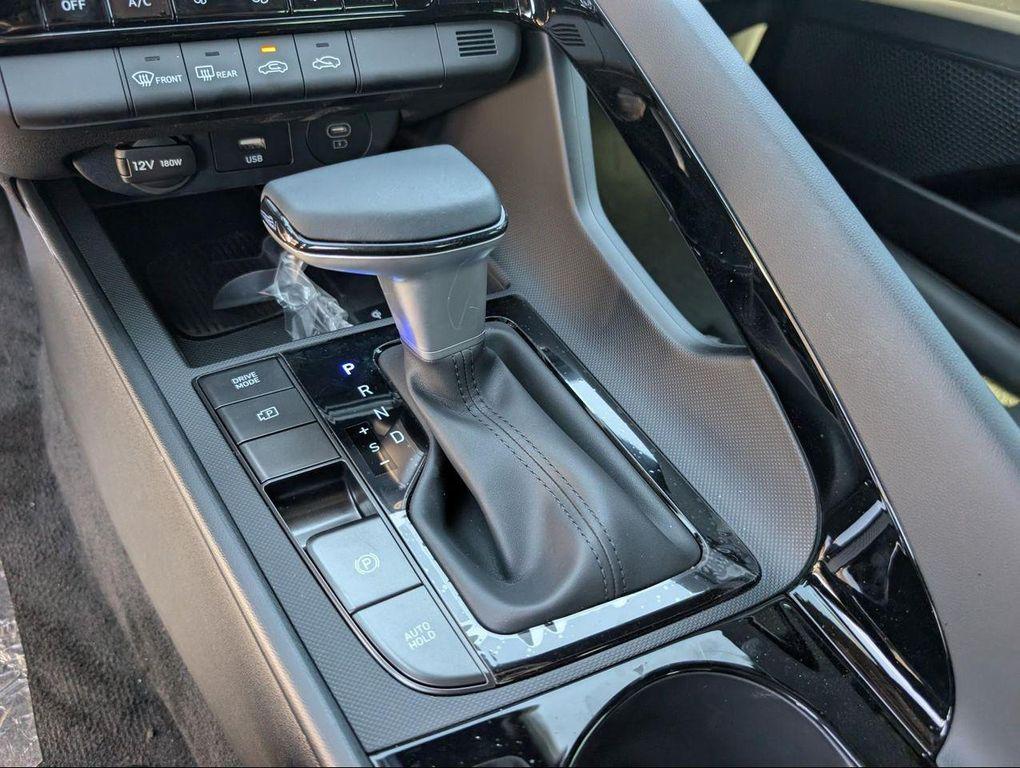 new 2025 Hyundai Elantra car, priced at $29,460